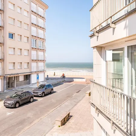 In Near The Beach, Cleaning Included Apartment *
